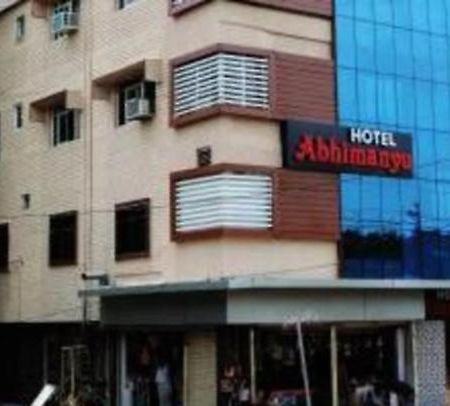 Hotel Abhimanyu Pachmarhī Zewnętrze zdjęcie